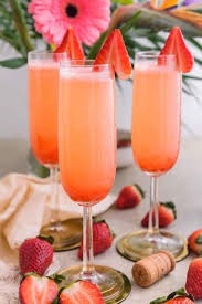 BELLINI COCKTAIL