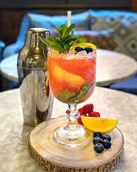 HENNY BERRY COCKTAIL